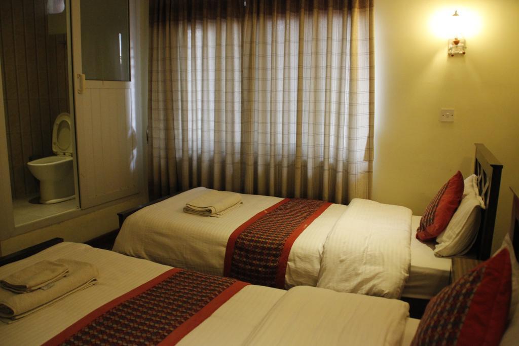 Hotel Peace N Park Kathmandu Exterior photo