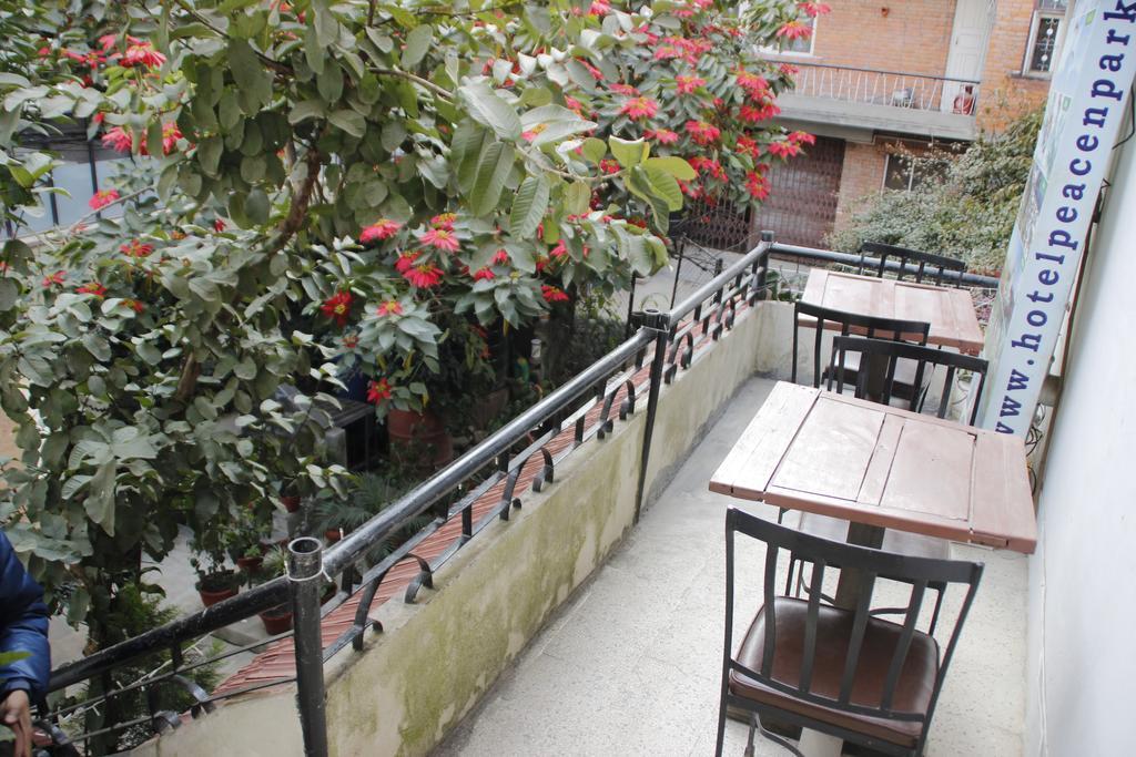 Hotel Peace N Park Kathmandu Exterior photo
