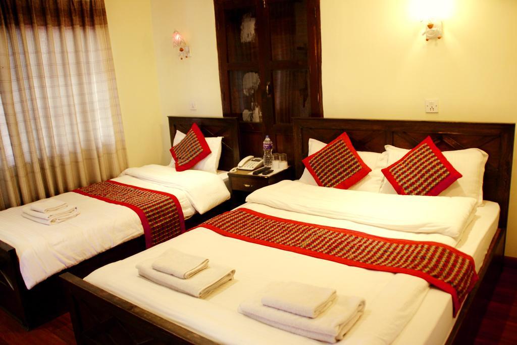 Hotel Peace N Park Kathmandu Exterior photo